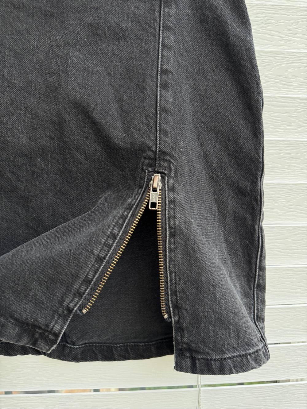 We The Free Black Denim Mini Skirt Zip Slit Stretch Size 10 - Picture 5 of 12